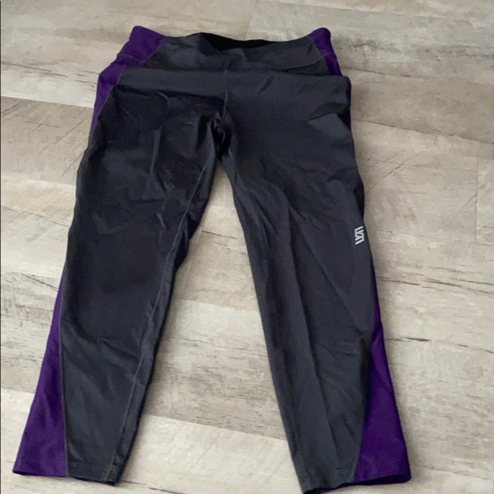 Compression tights